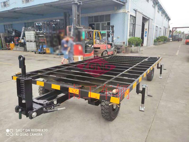 5吨骨架式星空(中国)移动房车底盘