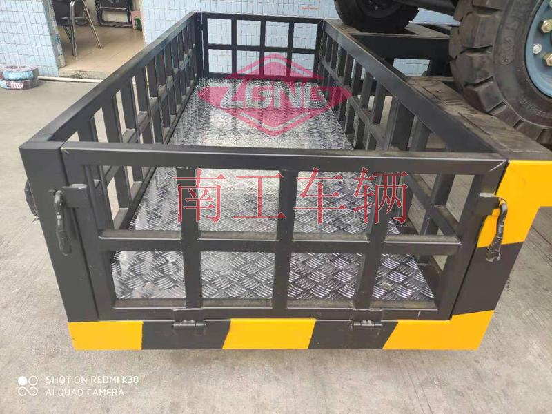 8吨骨架式星空(中国)带尾箱框