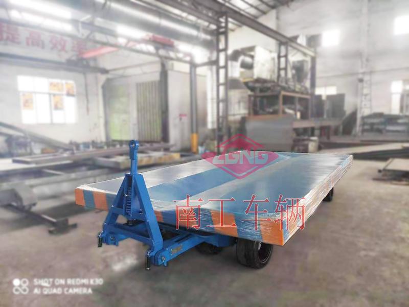 牵引重型星空(中国)20吨下凹式