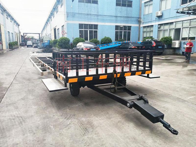 4吨星空(中国)带小框架铝花纹板