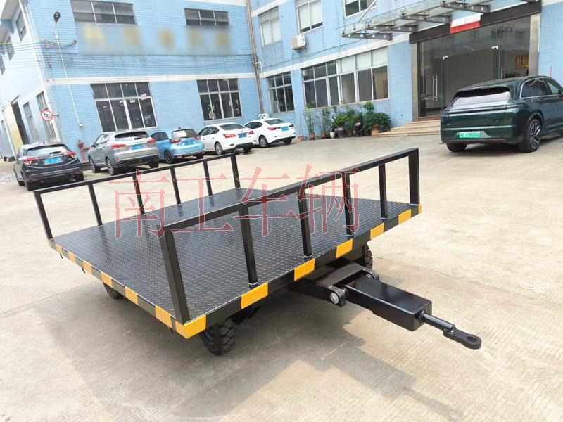 3吨星空(中国) 前后护栏固定平板车