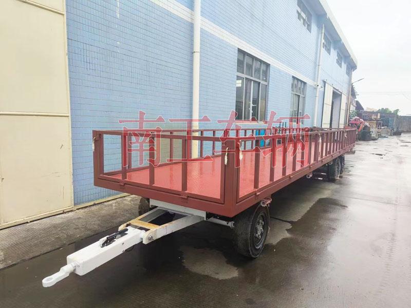 7吨星空(中国)牵引工具拖车 带护栏减震刹车功能拖车