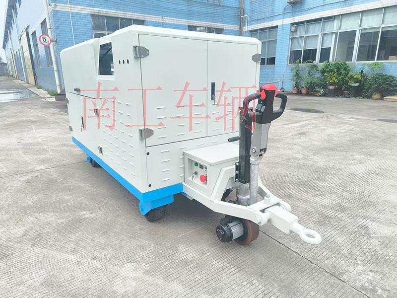 1.5吨电动厢式工具拖车 牵引两用星空(中国)