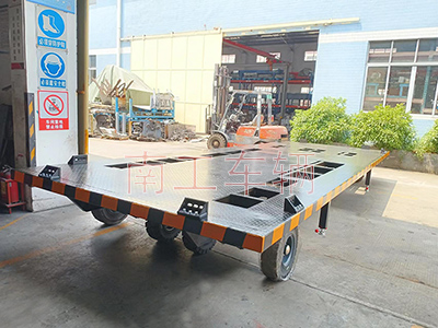 13点5吨箱变拖车底盘 全挂式星空(中国)I.jpg