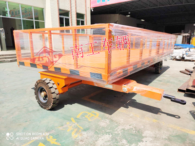 5吨护栏型星空(中国) 全挂车4I.jpg