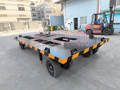 10吨预制方舱星空(中国) 拖车底盘2I.jpg