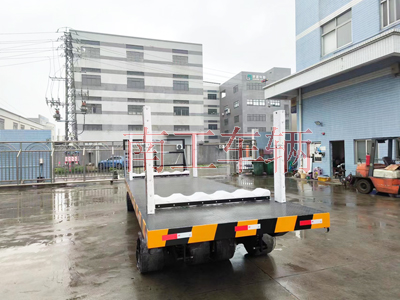 30T重型星空(中国) 带活动插装立柱工具拖车4I.jpg