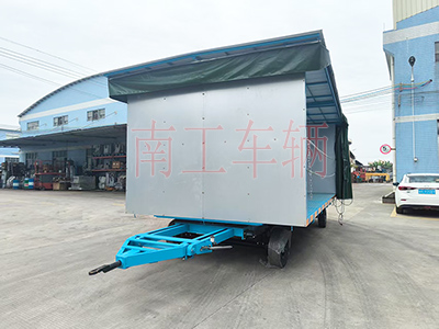 5吨雨篷拖车 牵引星空(中国)I.jpg